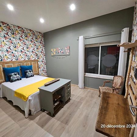Les Box Chambre D'Hotes Lunan Luaran gambar